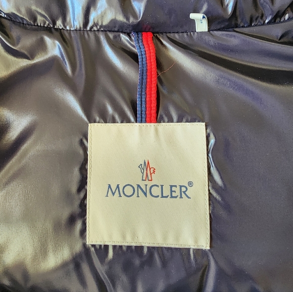 Authentic Moncler Montbeliard Down Jacket (Sz3 & Navy) - Original Price: $2,279 - Picture 7 of 9